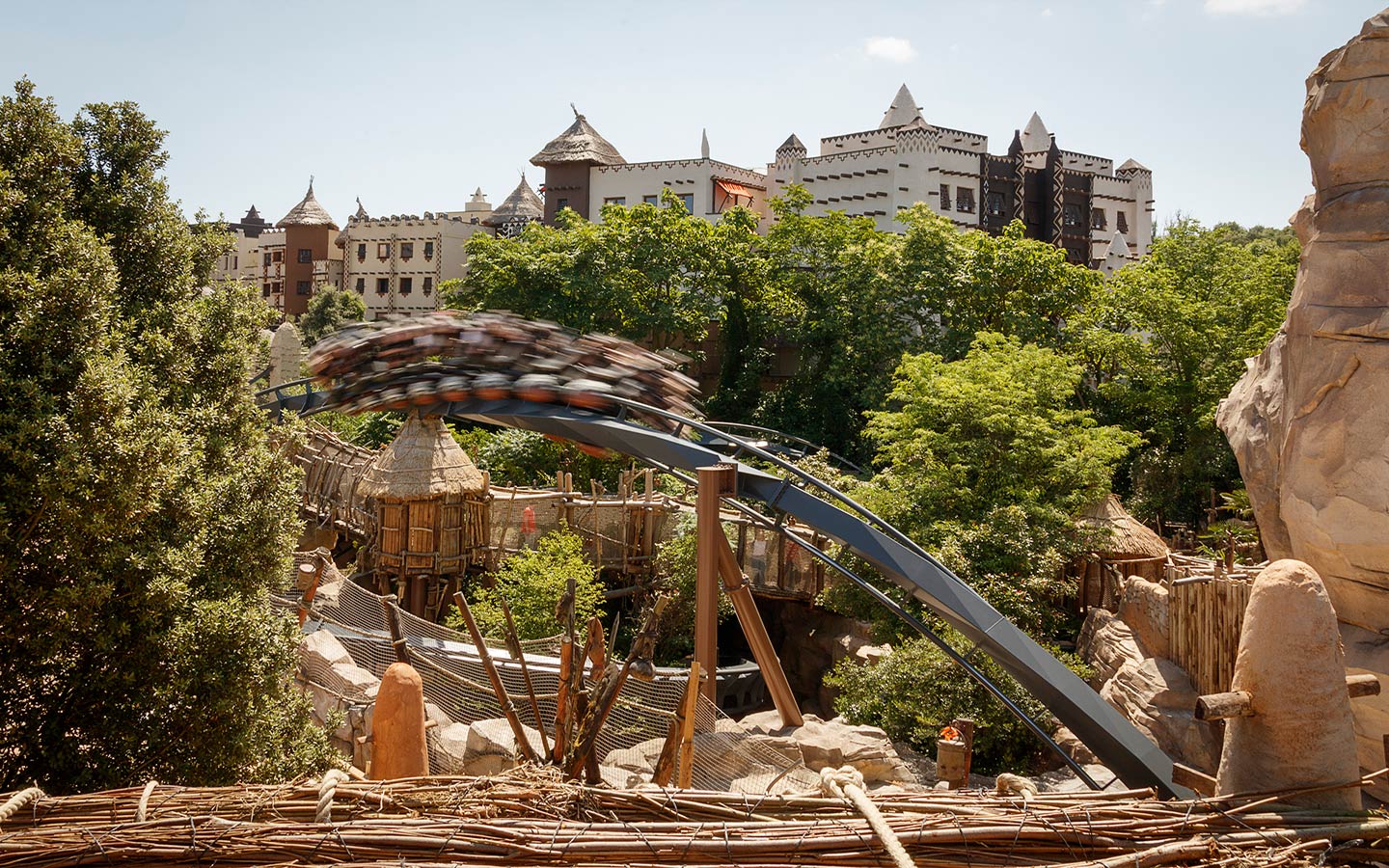 Die Datei phantasialand-themenwelten-deep-in-africa_01.zip herunterladen