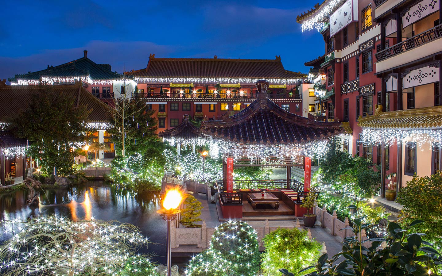 Die Datei phantasialand-wintertraum-hotel-ling-bao_03.zip herunterladen